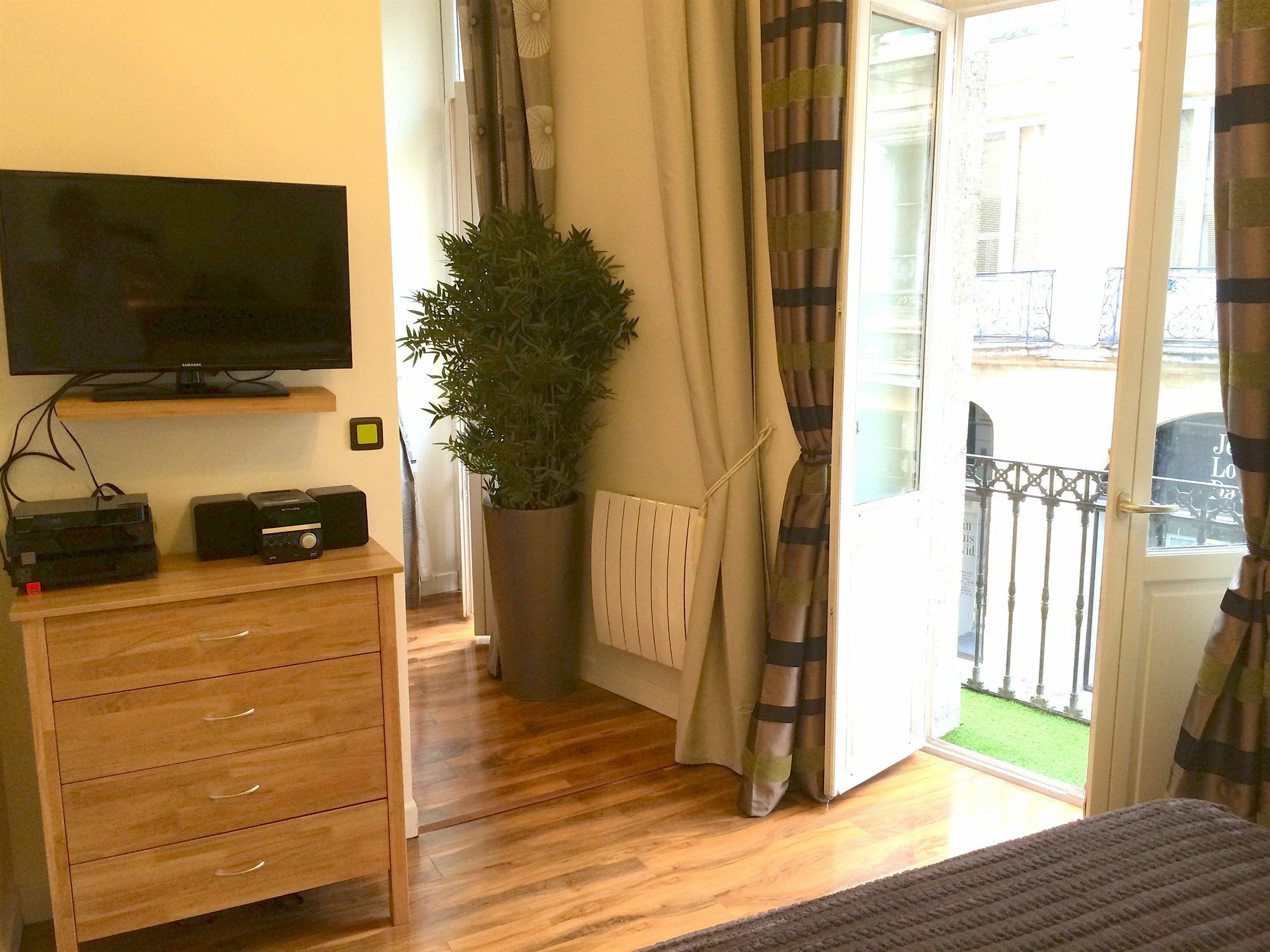 Appartement "Princesse Eleonore" - Centre Historique Bordeaux Exterior foto